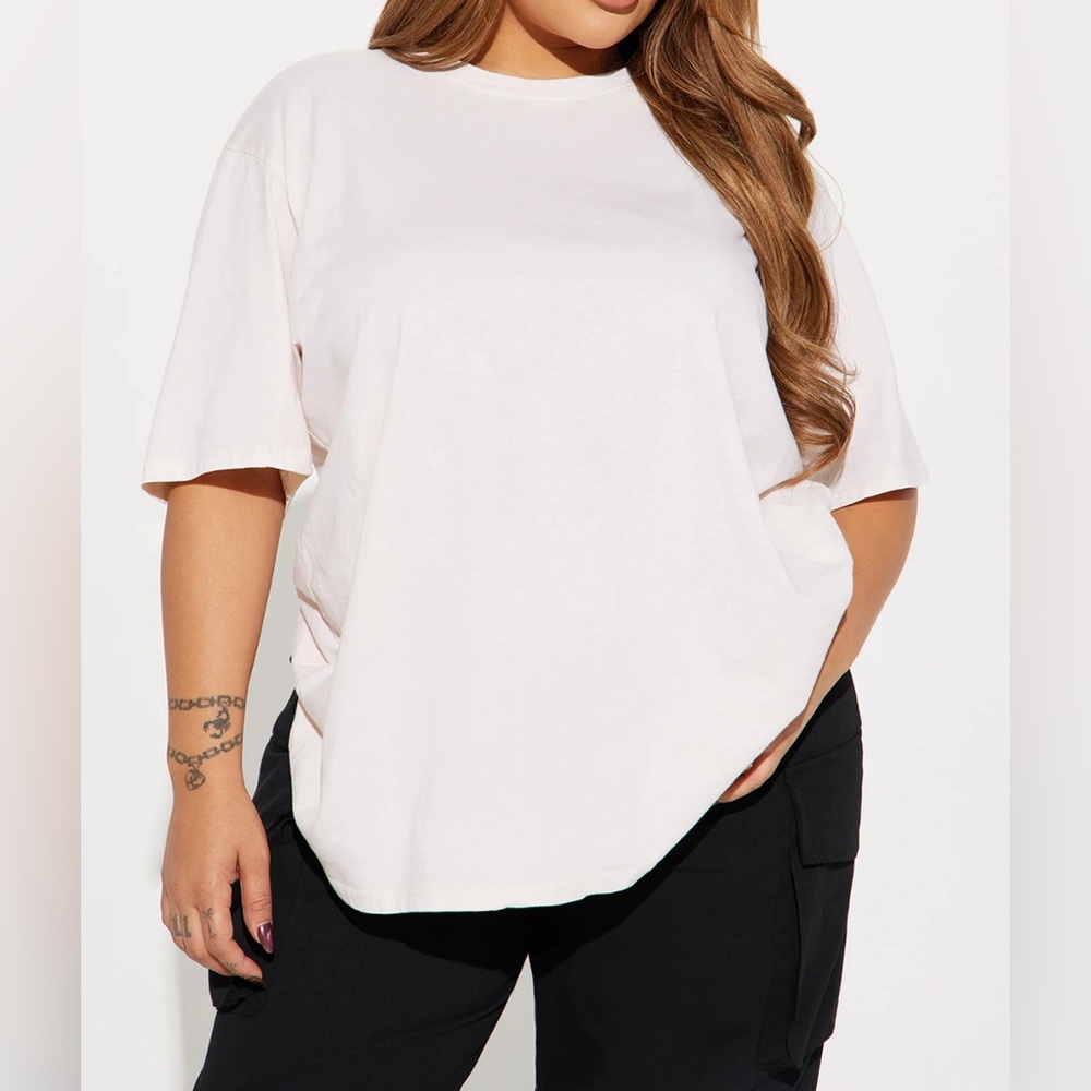 NWOT Fashionova Graphic Tee - Beige - Size 1X